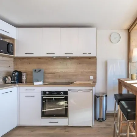 41m2 Neuf - Vue Panoramique Magnifique Plein Sud - 6 Personnes Au Coeur De Serac - Au Pied Des Pistes